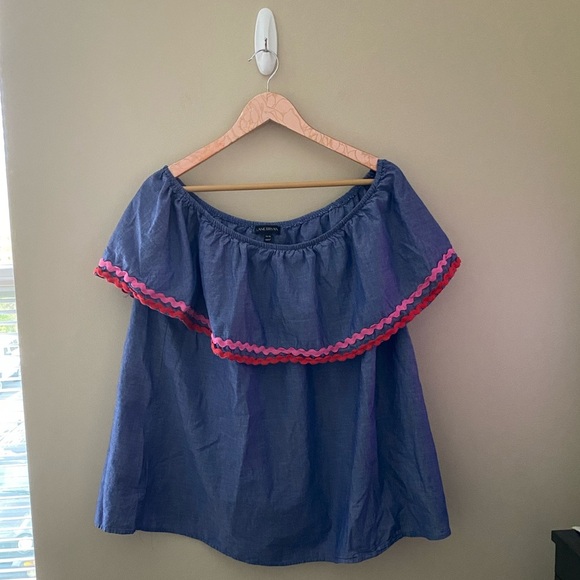 Women’s Lane Bryant Chambray Ruffle Off-The-Shoulder Top Size 14/16 - Picture 3 of 6